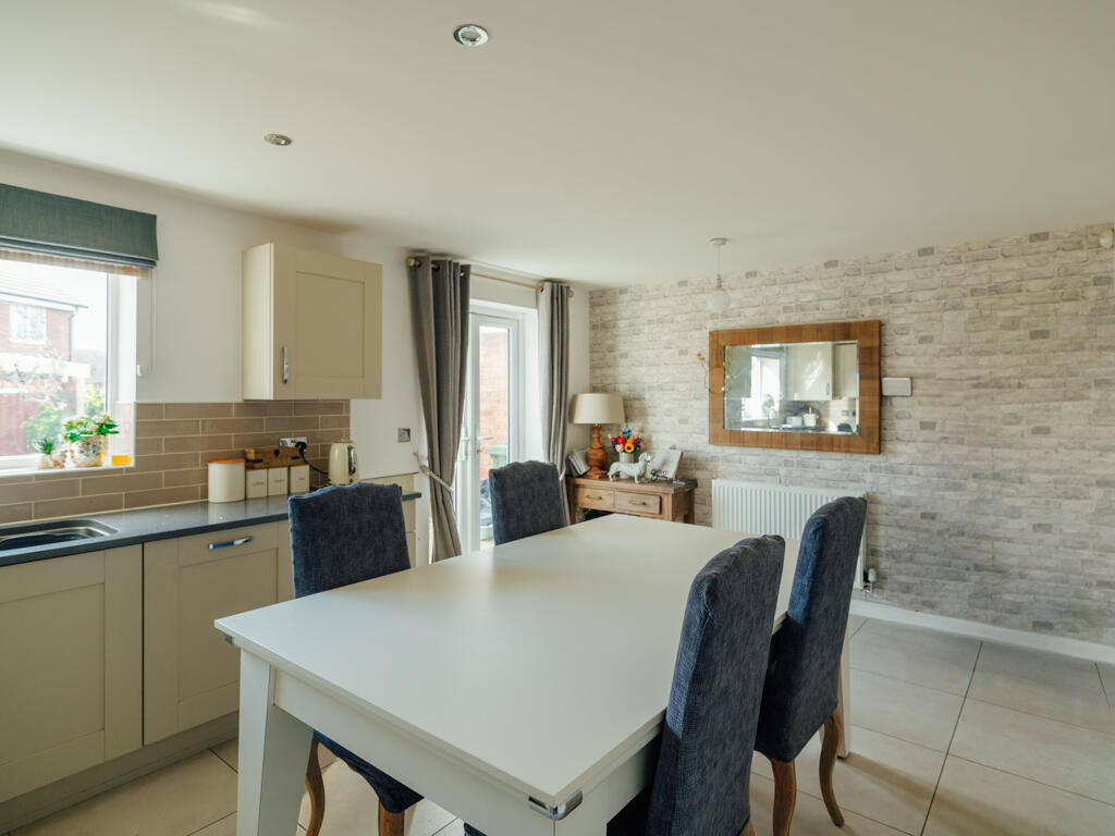Kitchen / Dining Room