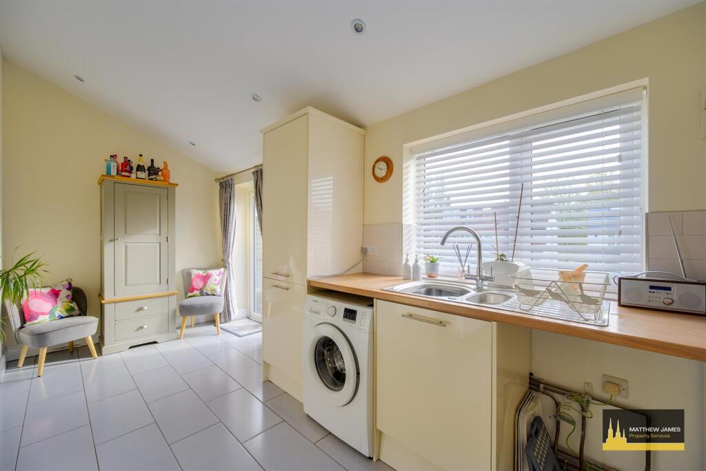 Open plan Kitchen Dining Room