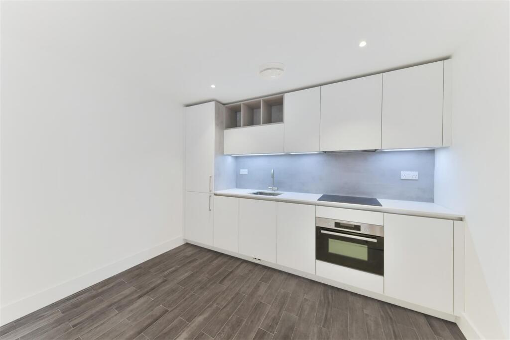 THE CHINES, 10A-6.jpg