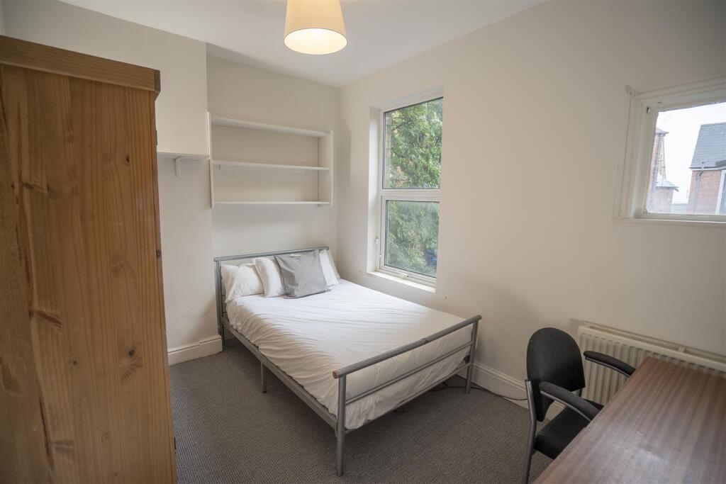 10 harcourt road bedroom 2.jpg