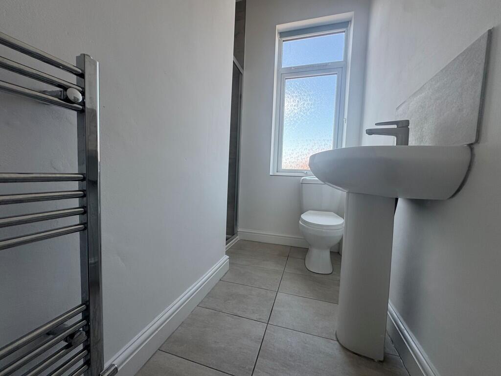 clifton shower ro...