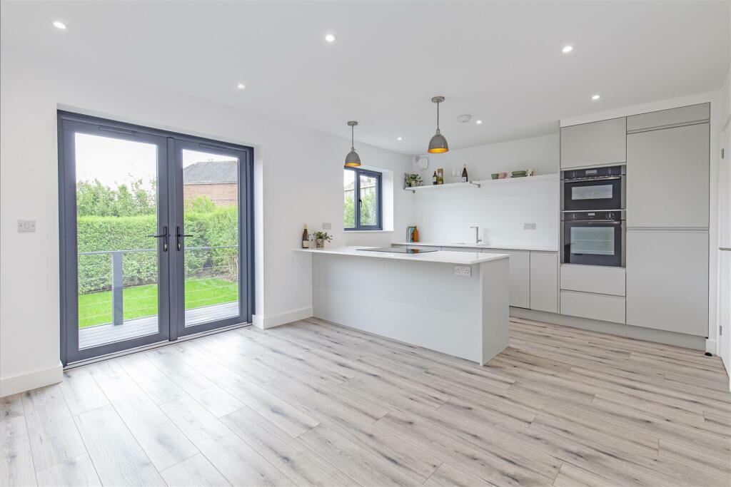 Kitchen-6.jpg