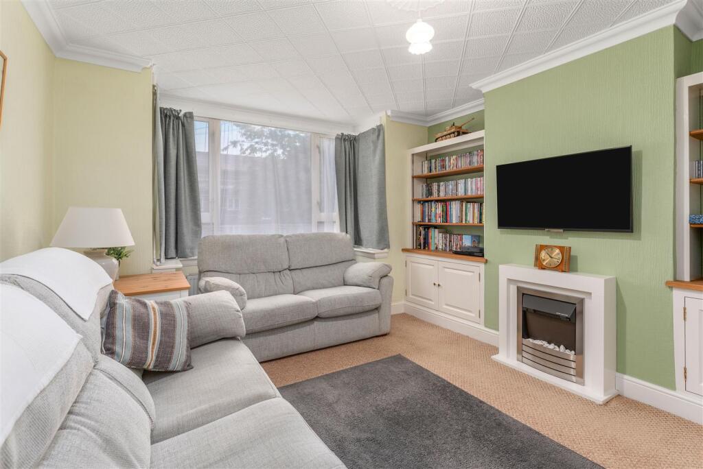 3 Old Parr Close, Banbury-7.jpg