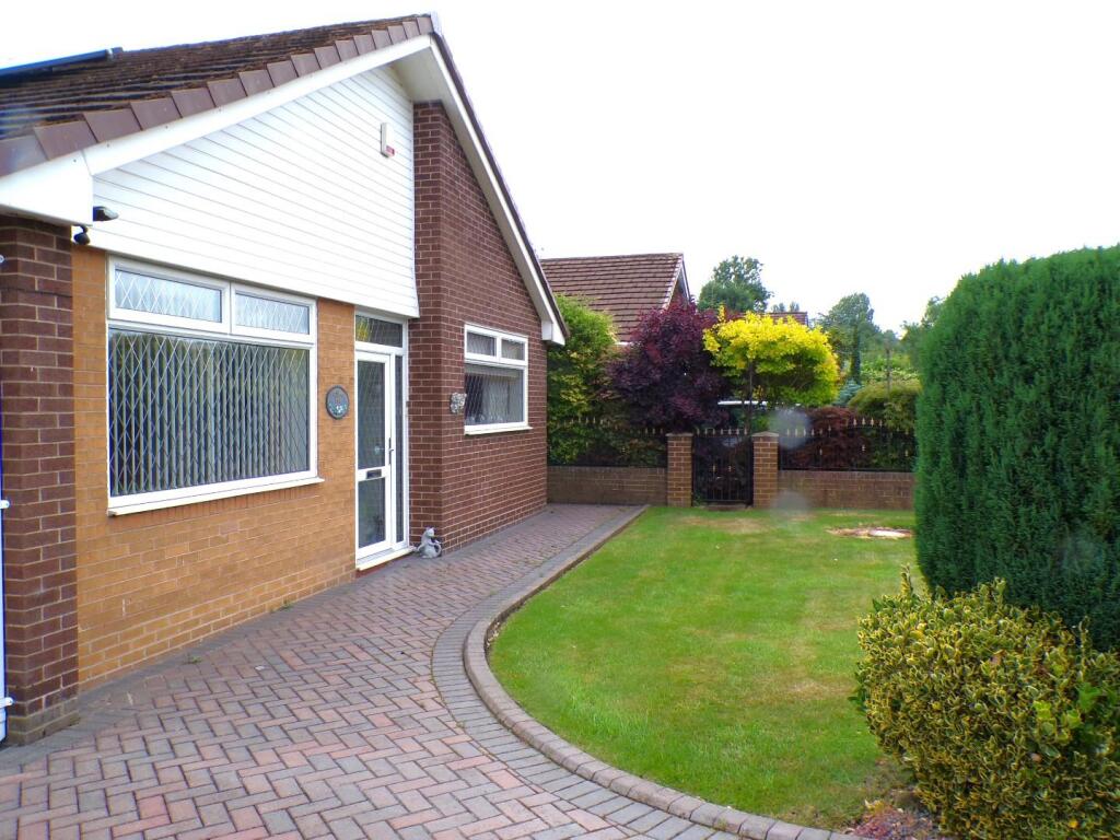 GreenLane109gdn2.JPG