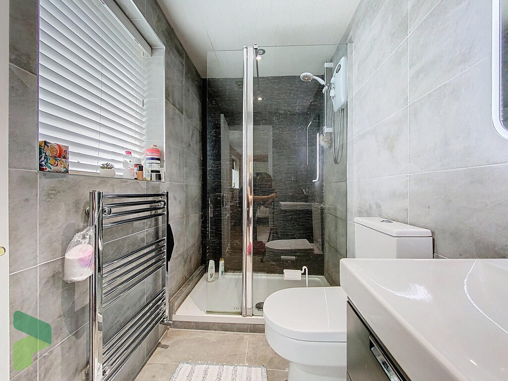 En suite to bedro...