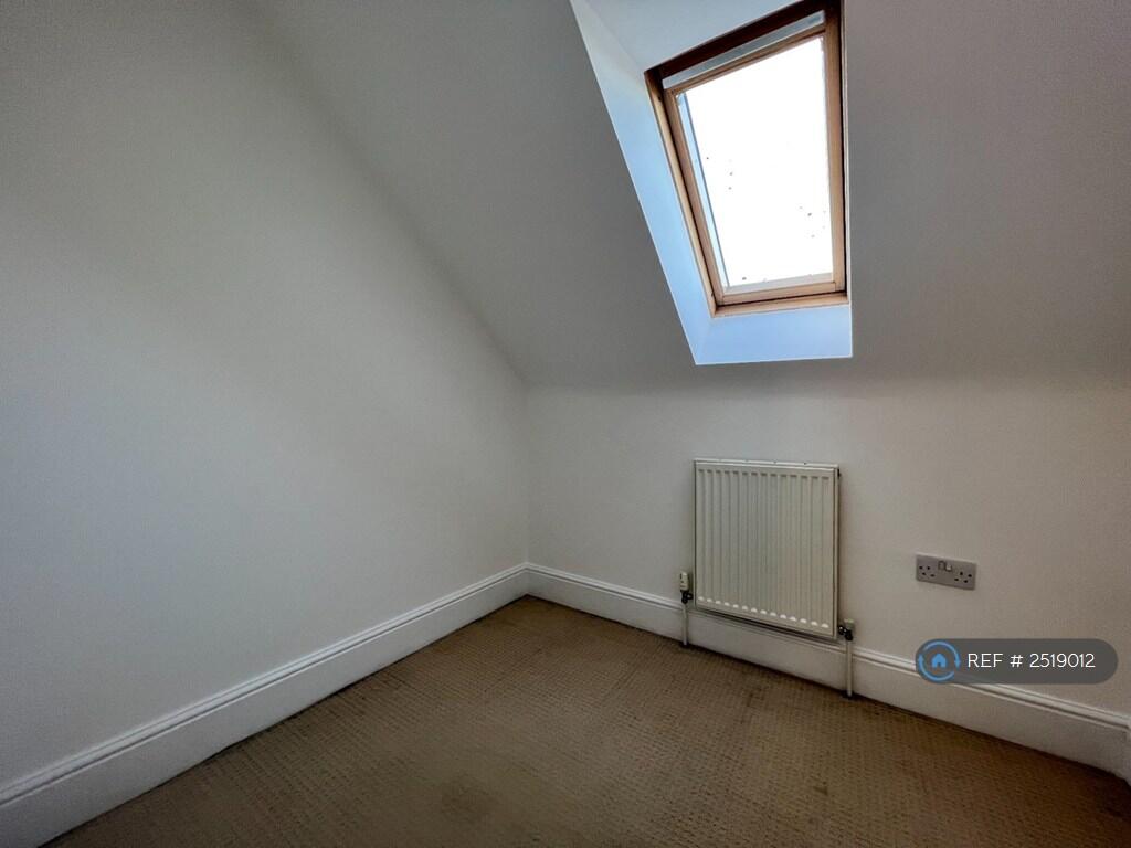Single Bedroom