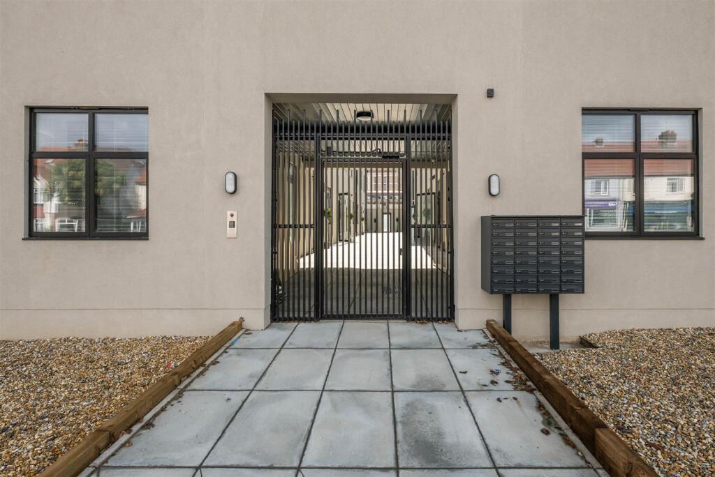 Gemini Show Flats Low Res-46.jpg