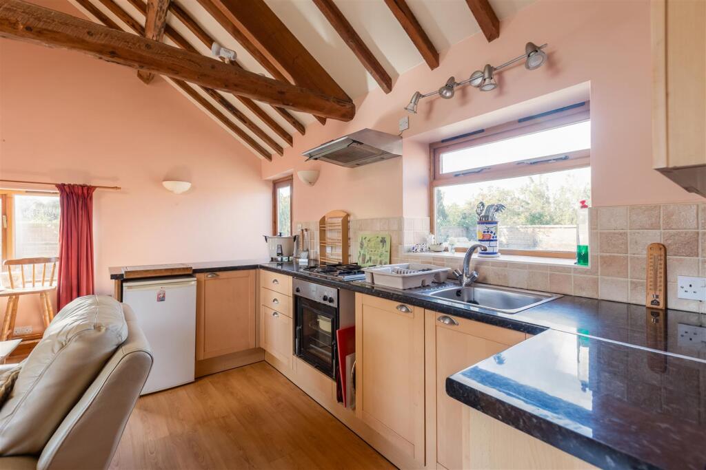 East Farm Annexe-7.jpg