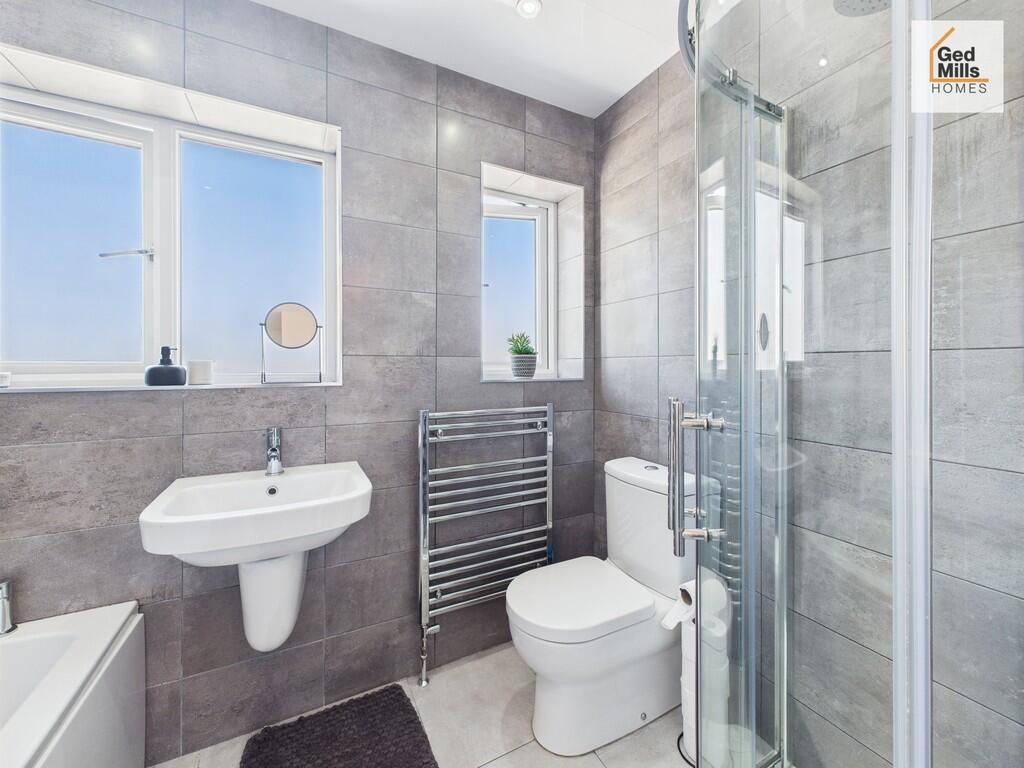 CAM04261G0-PR0071...