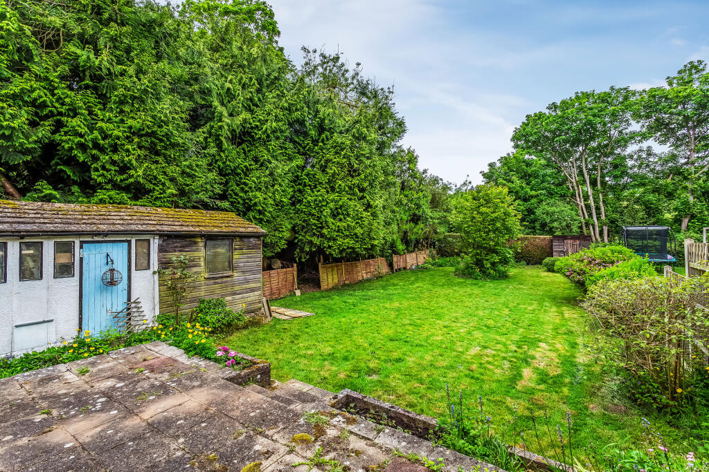 112-Reddown-Road-9