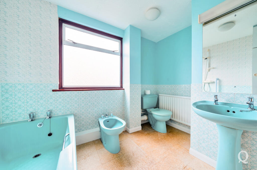 b1e25983-650c-4d2...