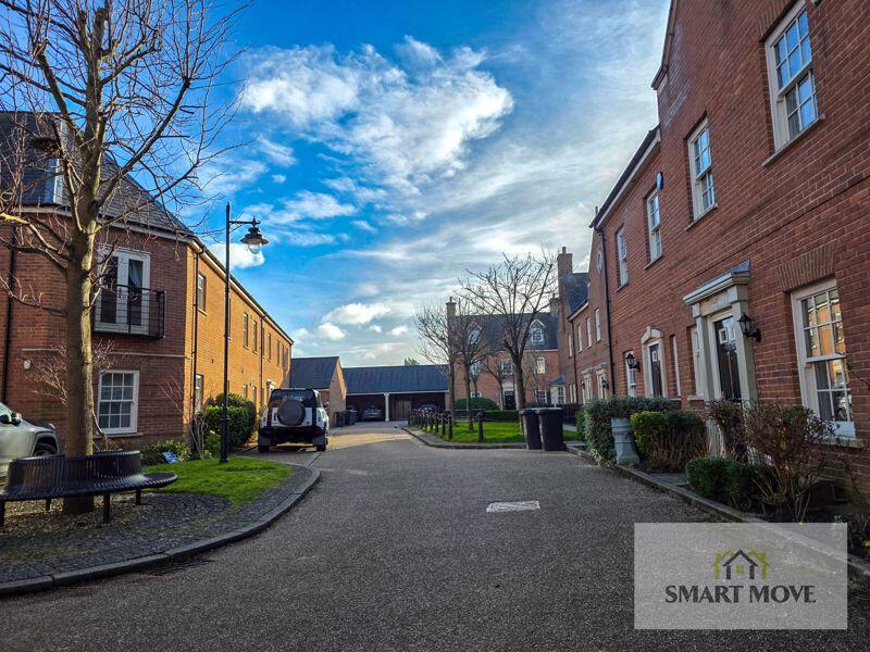 Courtyard Style Development