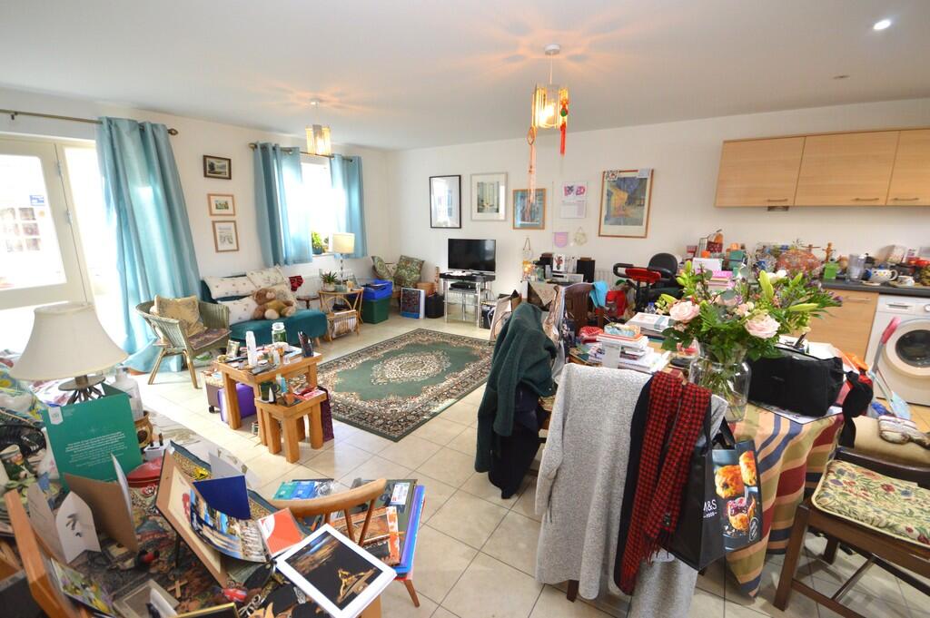 Photo 2 Walter Ra...