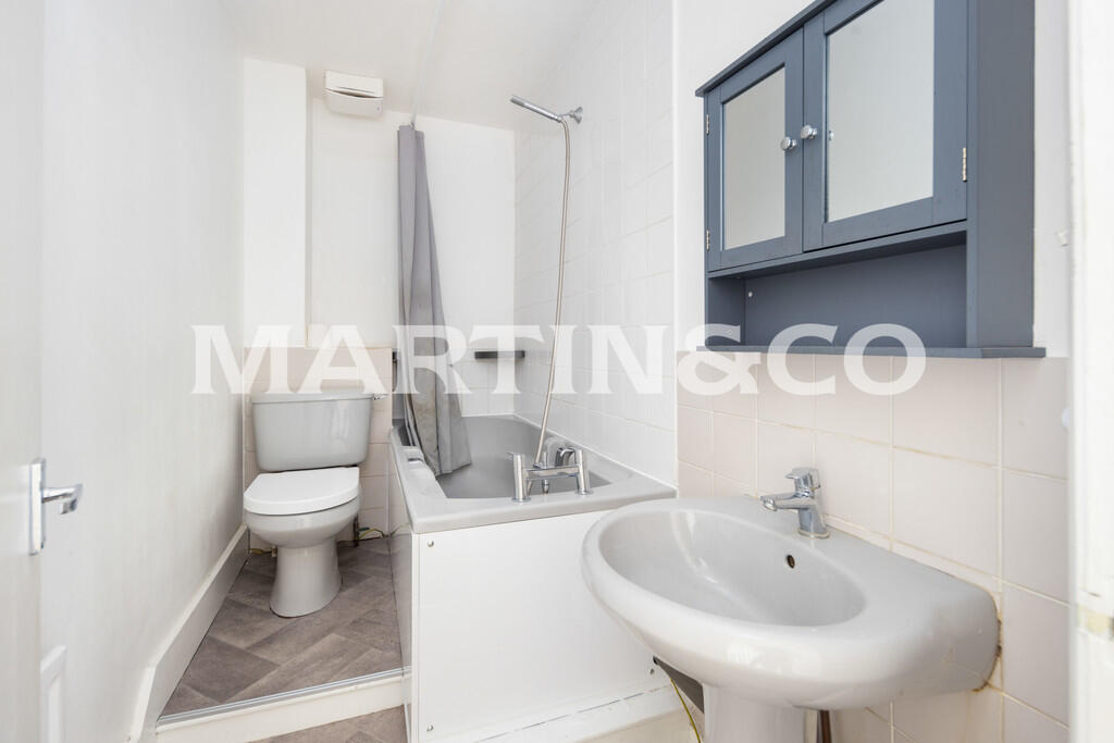 7_Bathroom
