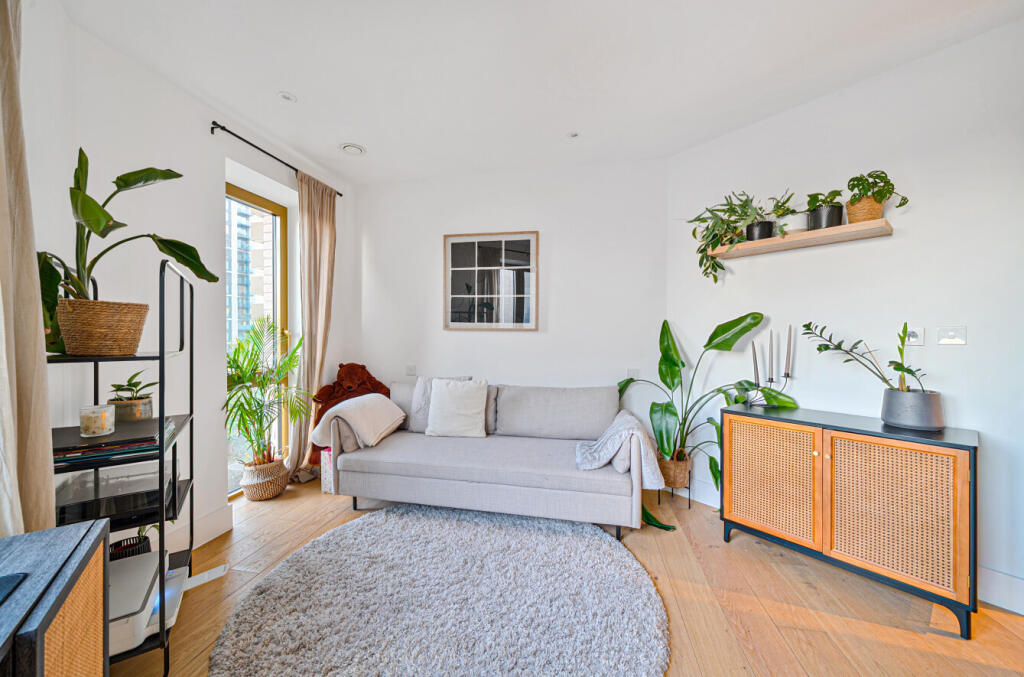 1382135-14-691b69...