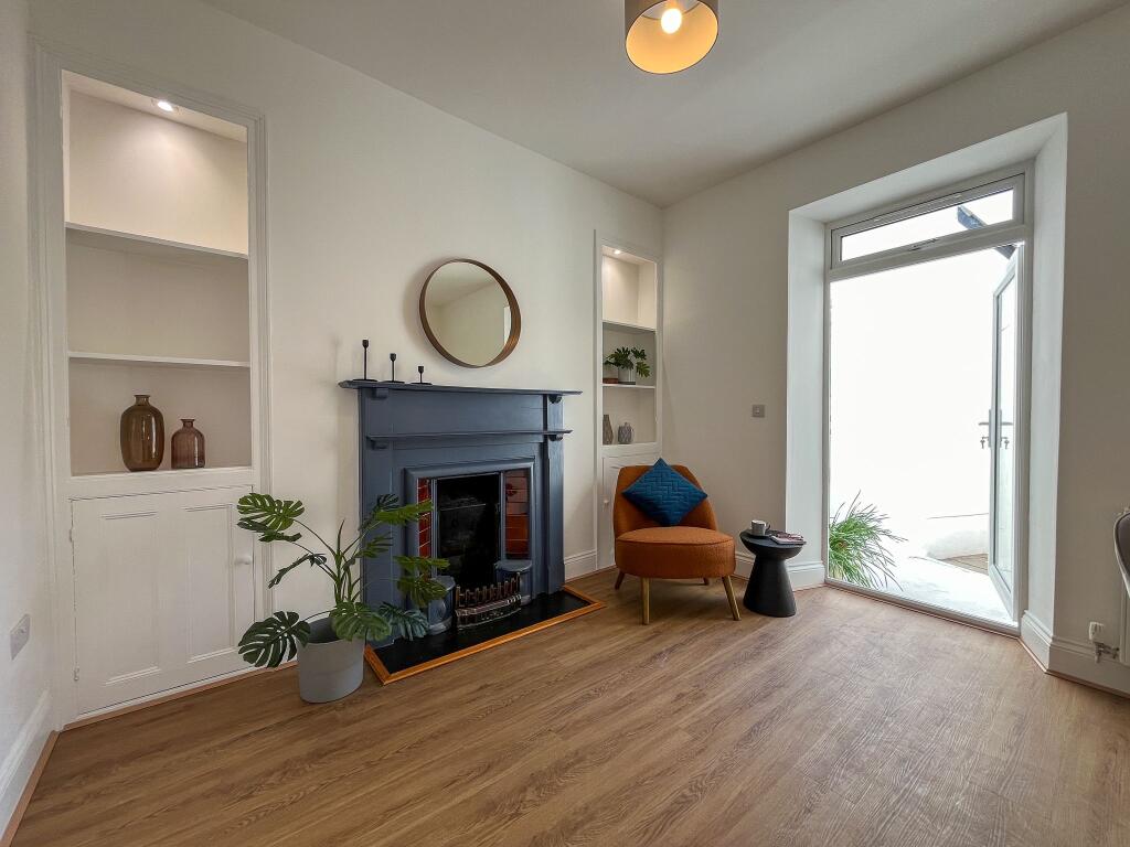 Middle Reception Room