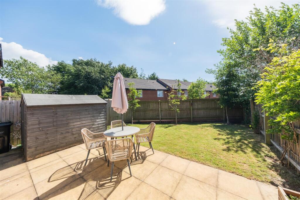 22 Firecrest Way-029.jpg