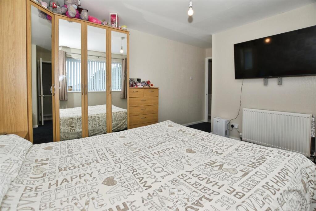 666f3798-bed 201 20b.JPG