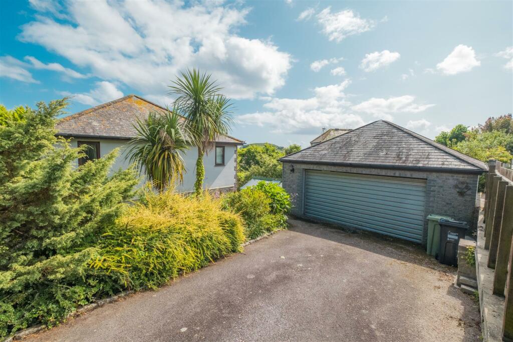 Parry_September House Looe-1.jpg