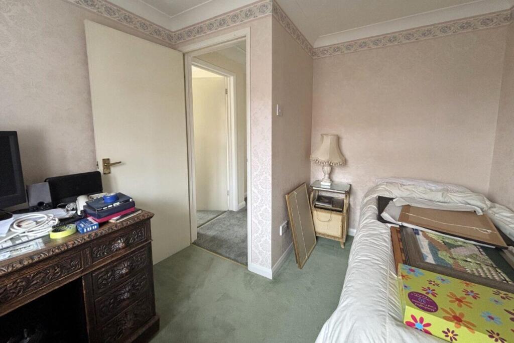 Bed 4.jpg