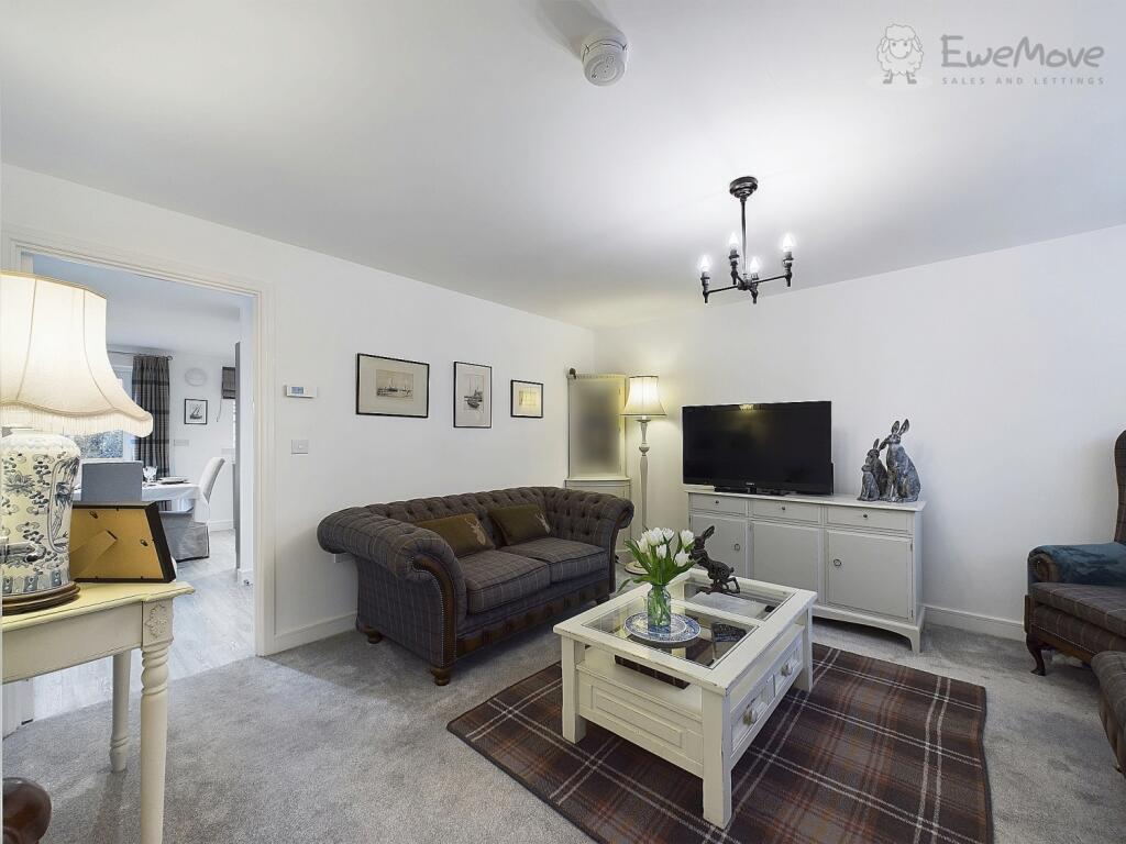 CAM03640G0-PR0034-STILL014