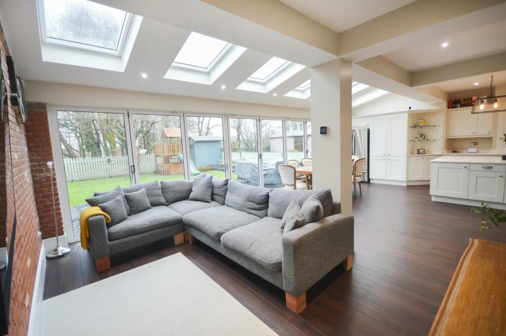 Open Plan Lounge/Kitchen/Diner