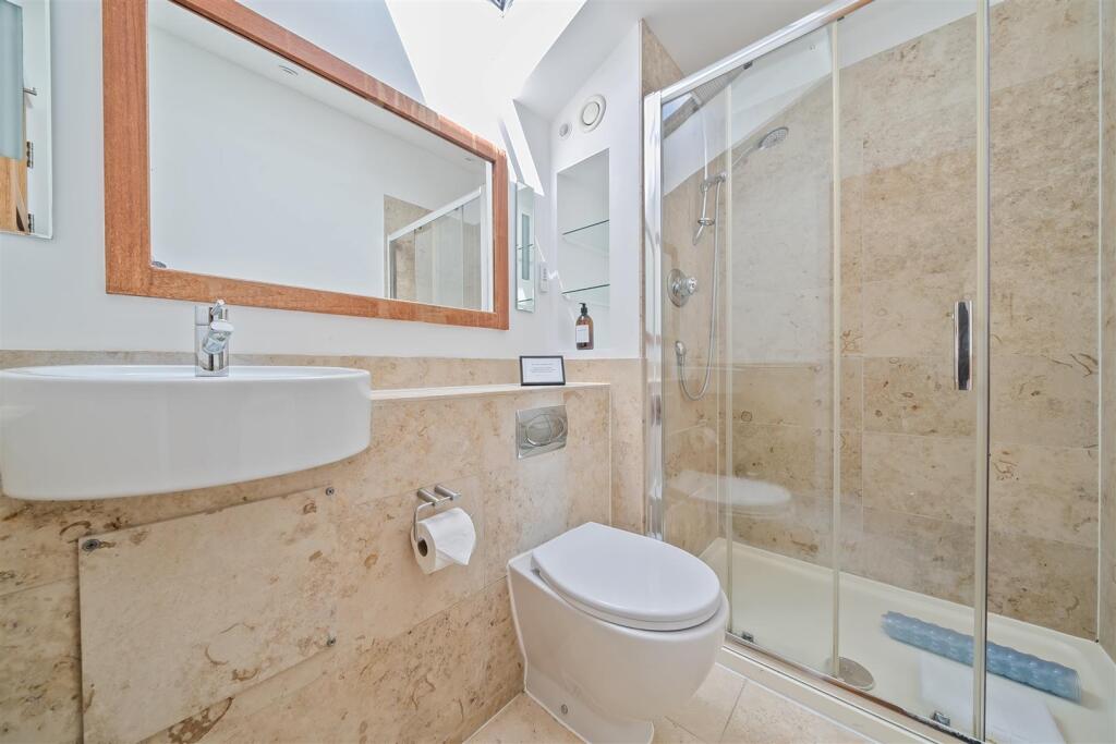 Bedroom Two En-Suite
