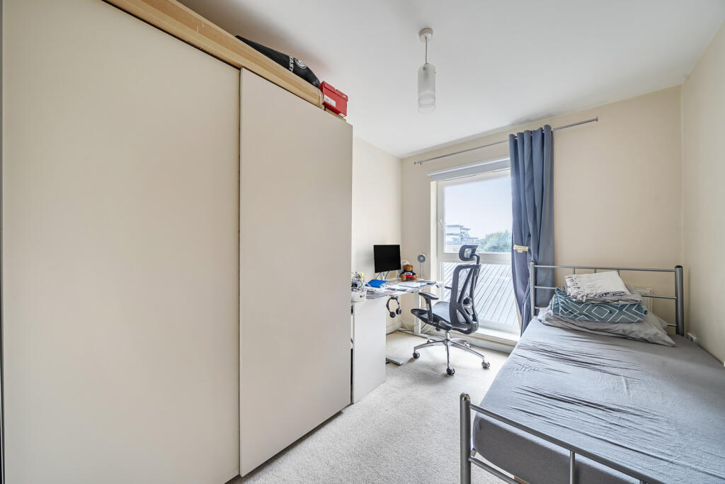 1347075-5-68c54c9...