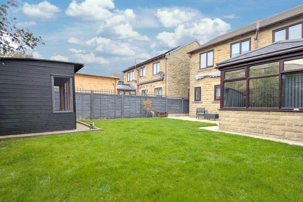 Ewemove Brighouse - Withinfield Southowram (33)