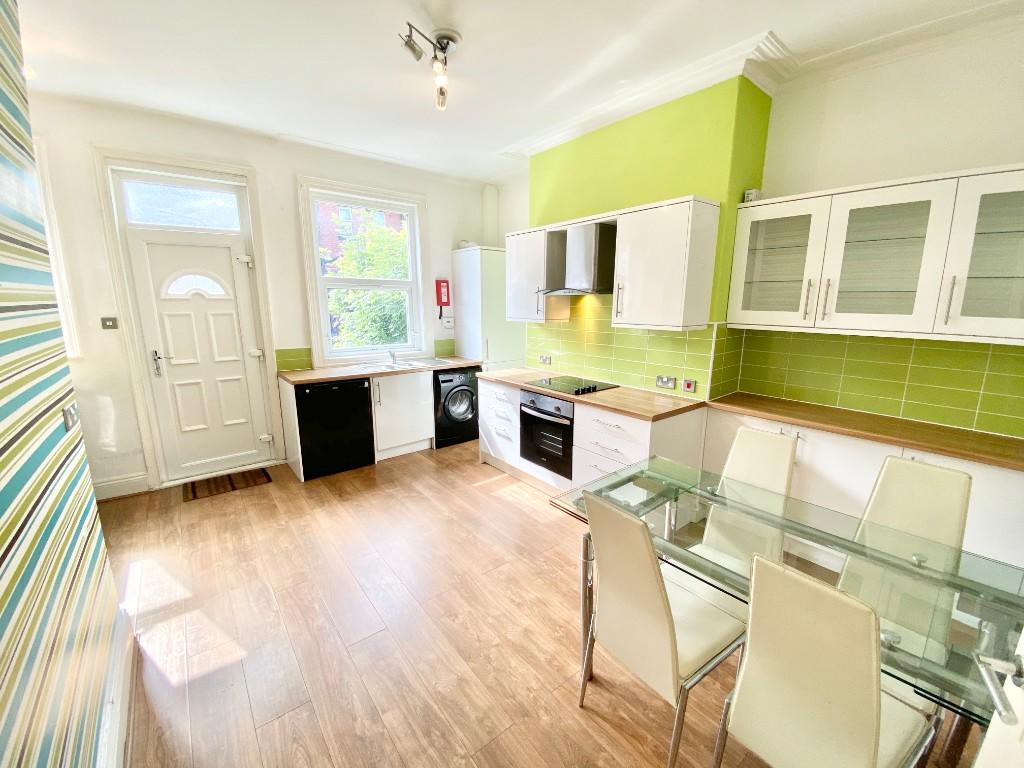 KITCHEN &amp; DINING