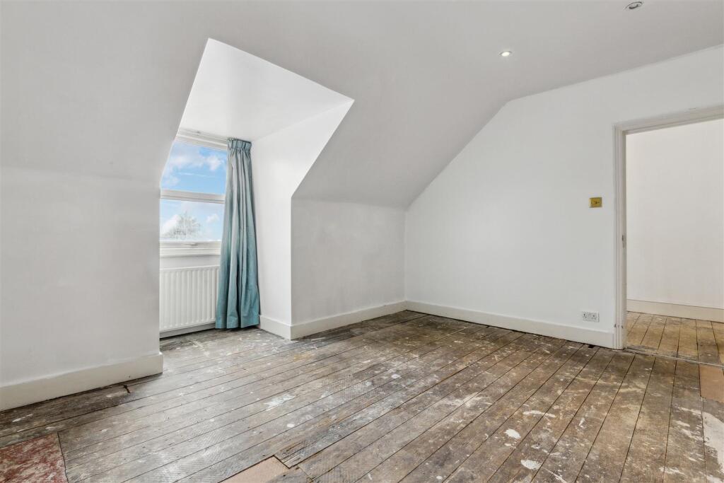 St Mary's Grove, W4 - FOR SALE