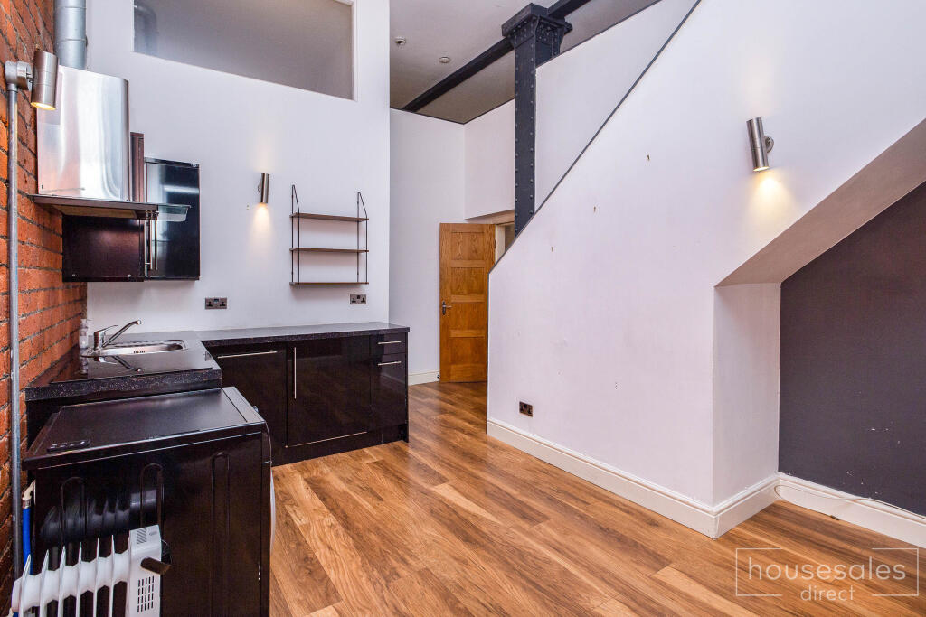 Kitchen/ Lounge