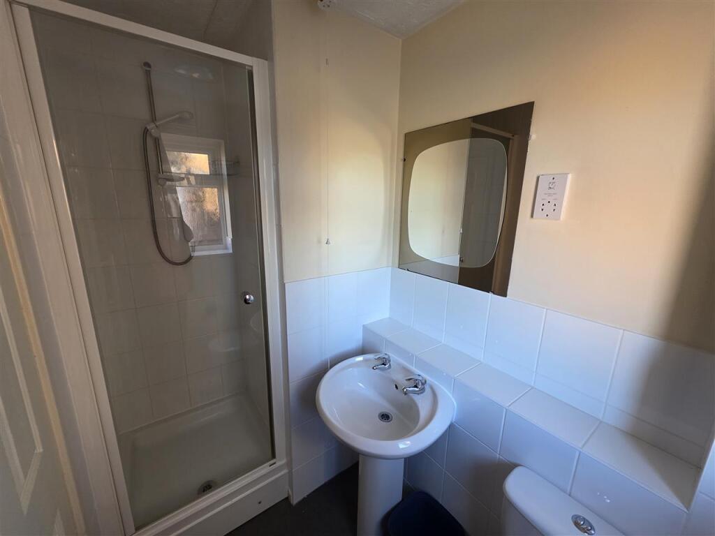 Ensuite shower room