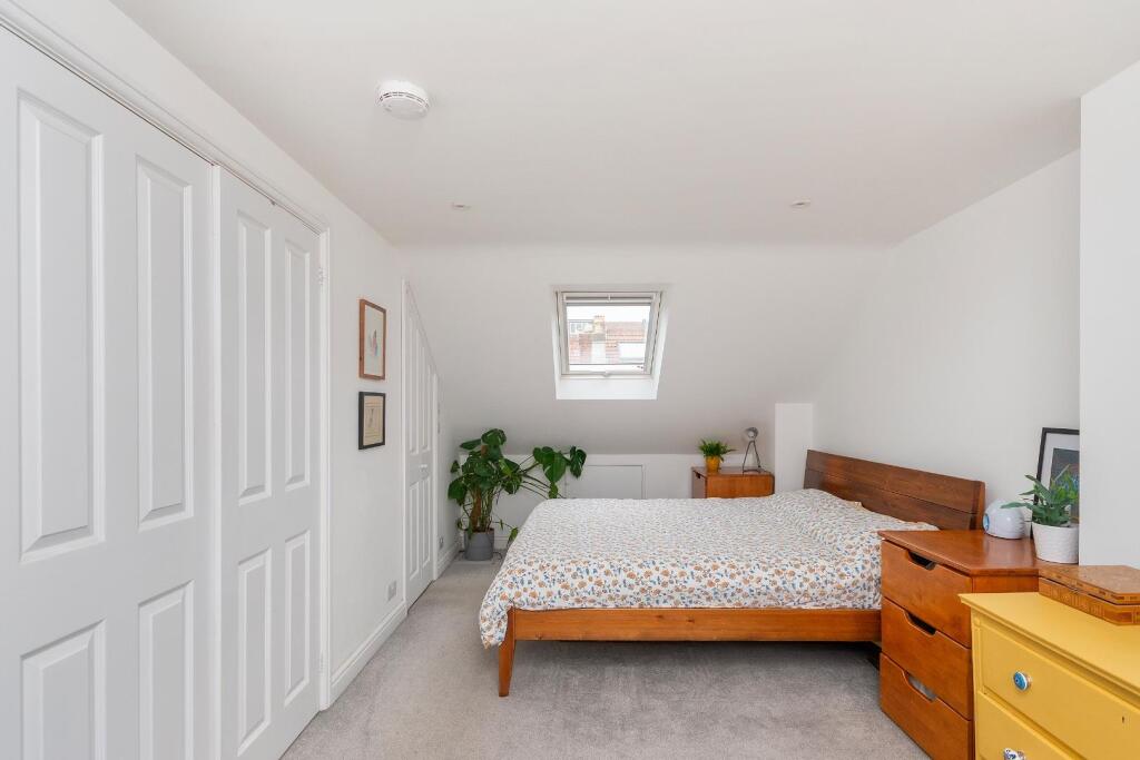 4D7RWH - Bedroom C.jpg