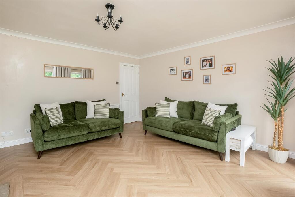 3 Broad Marston Road-4.jpg