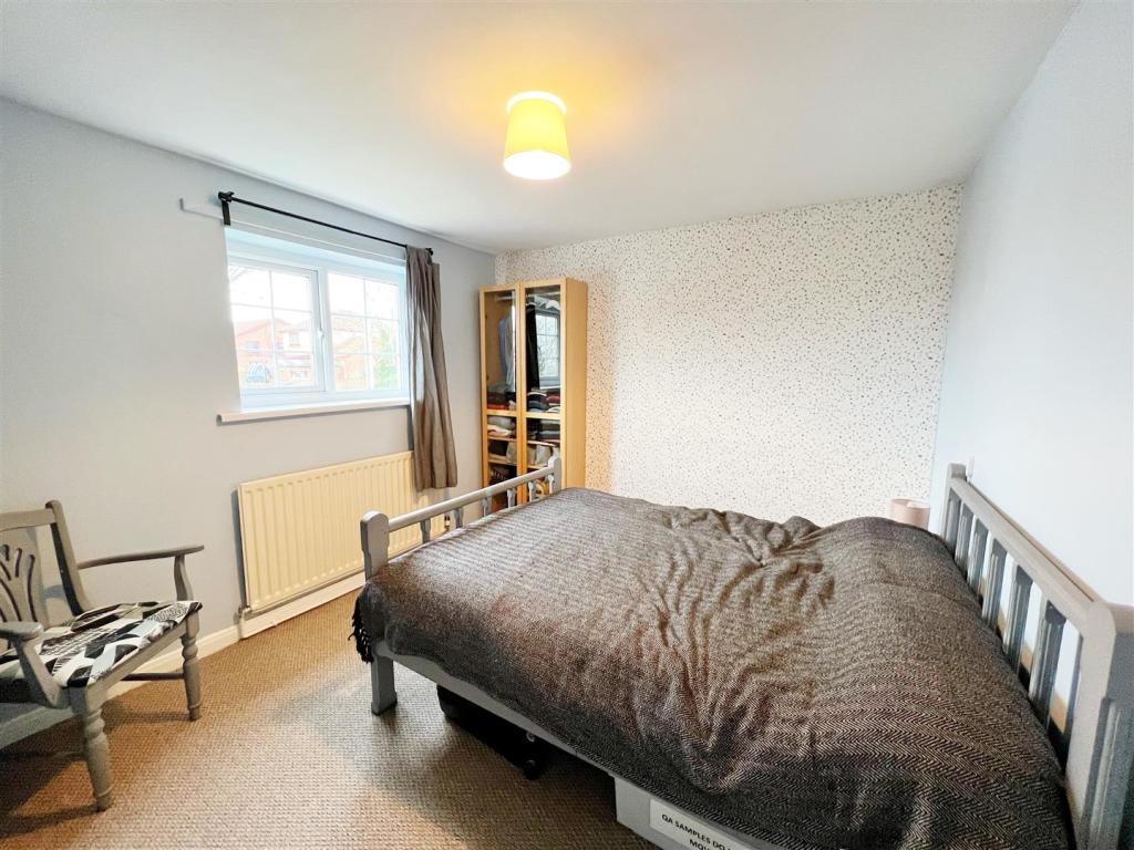Bedroom 1.jpg