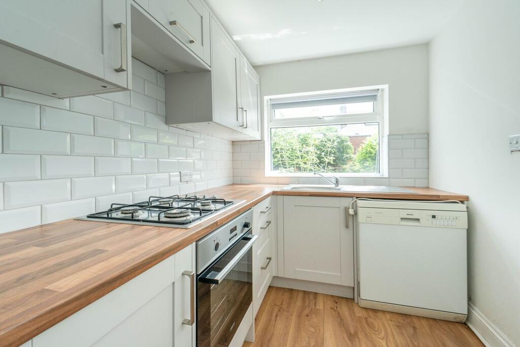 SITTING ROOM DINING ROOM AND KITCHEN