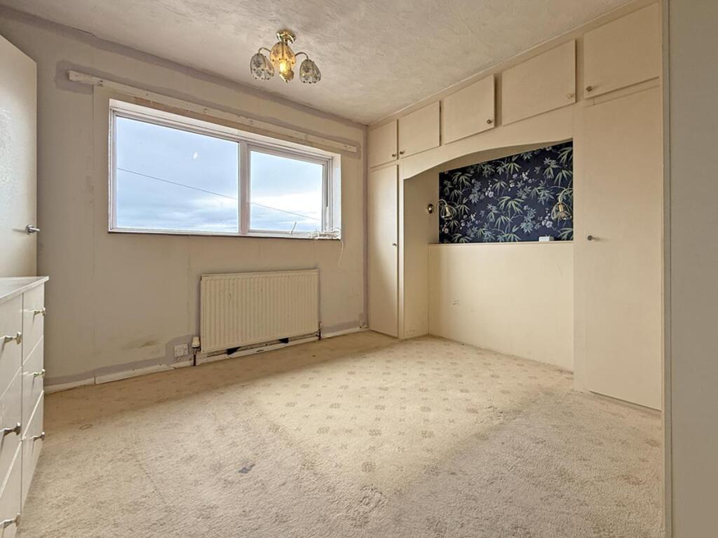 Rockfield Avenue 25 - Master Bedroom.jpg