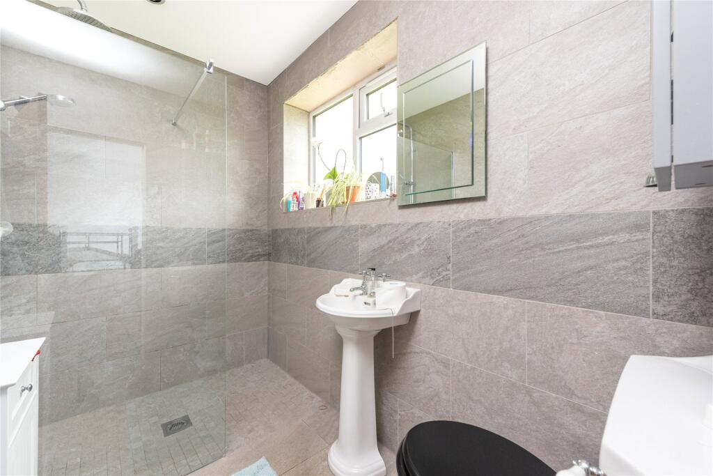 Bed Four En Suite