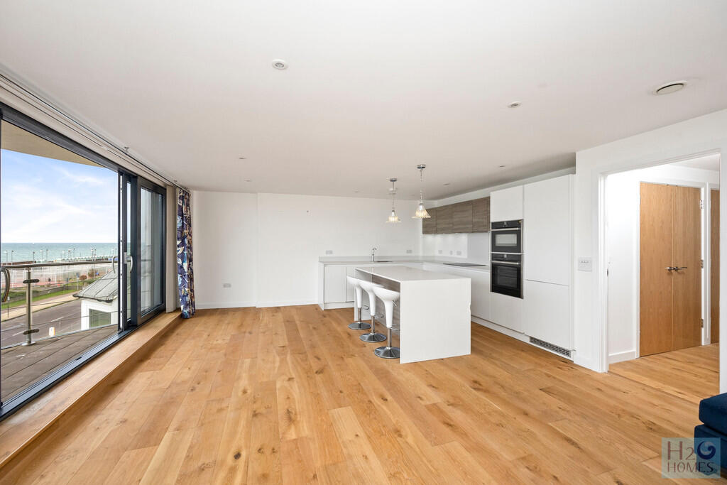 Kingsway 191, fla...