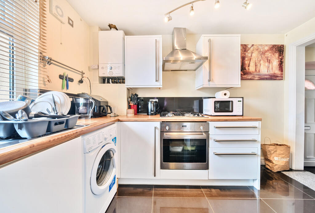 13-681c8c3668488-...