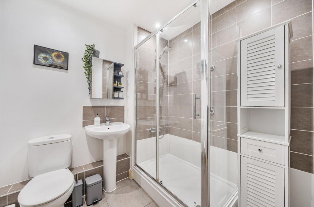 1376089-11-691229...