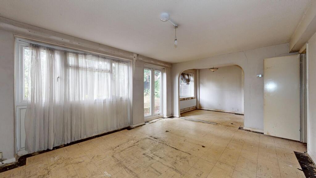 6 Coverack Close, Shirley, Croydon, CR0 7ND