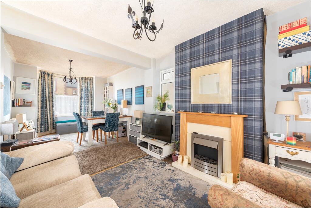 Sitting/Dining Room