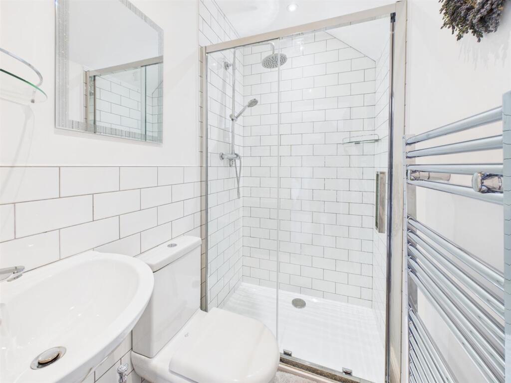 Superbly Appointed En-Suite Shower Room