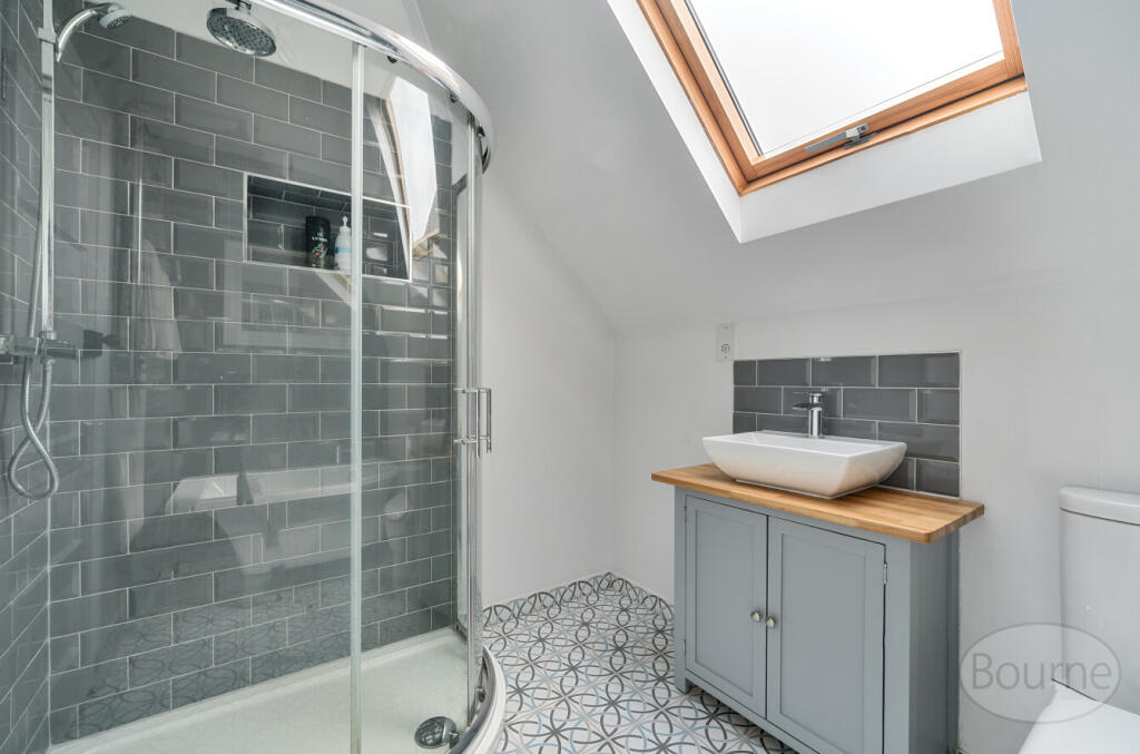 ae213f8d-ed48-4d5...