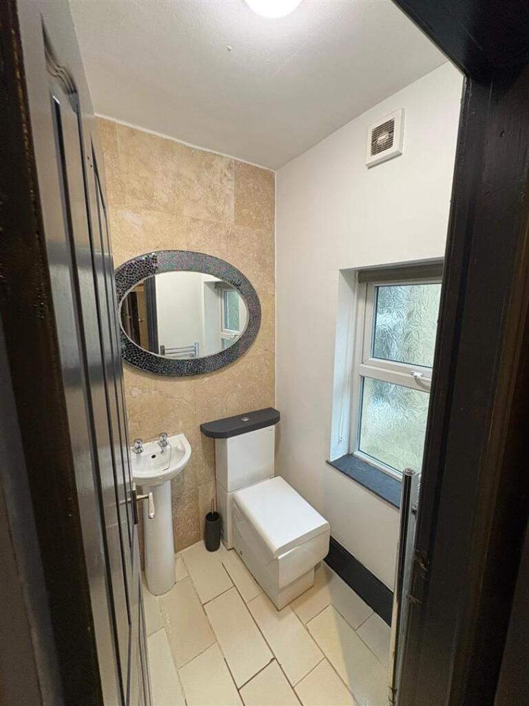 WhatsApp Image 2025-10-09 at 14.01.23 (7).jpeg