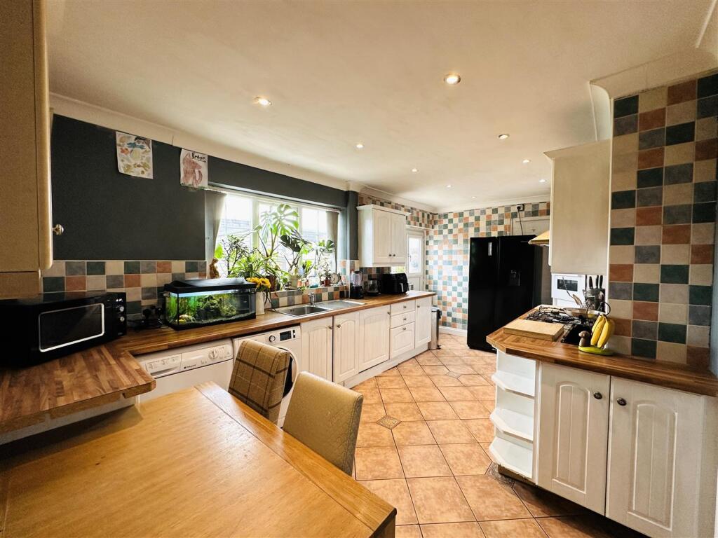 Kitchen Diner