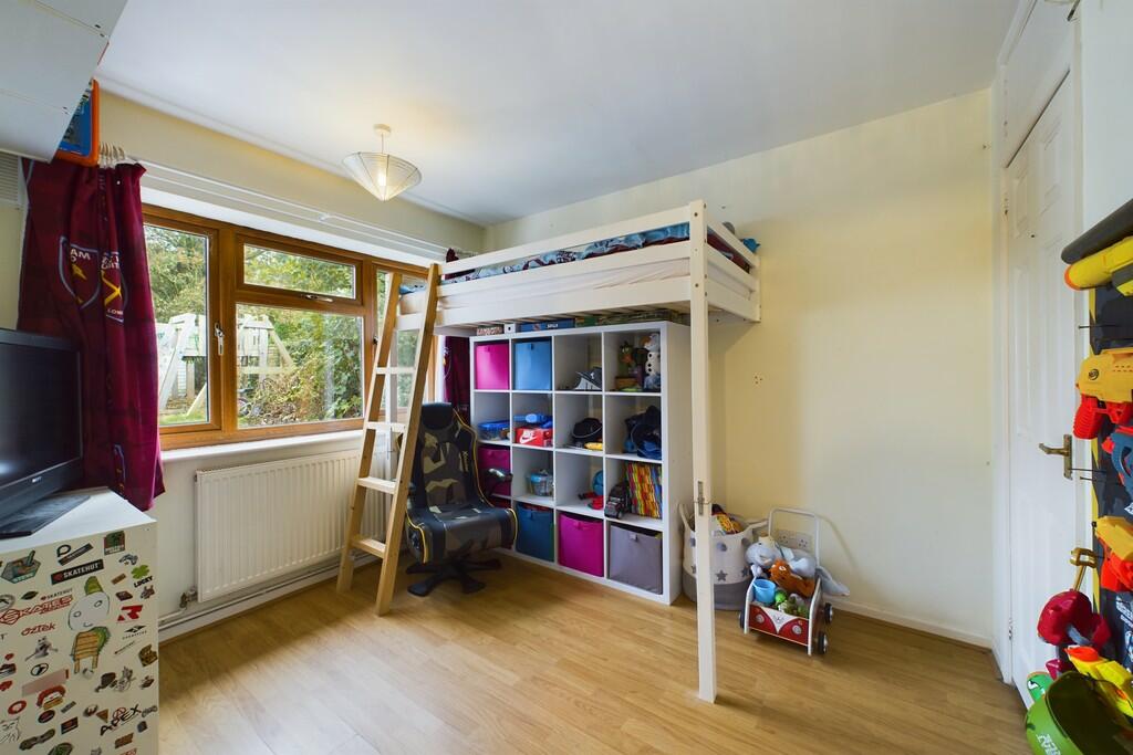 CAM01689G0-PR0428...