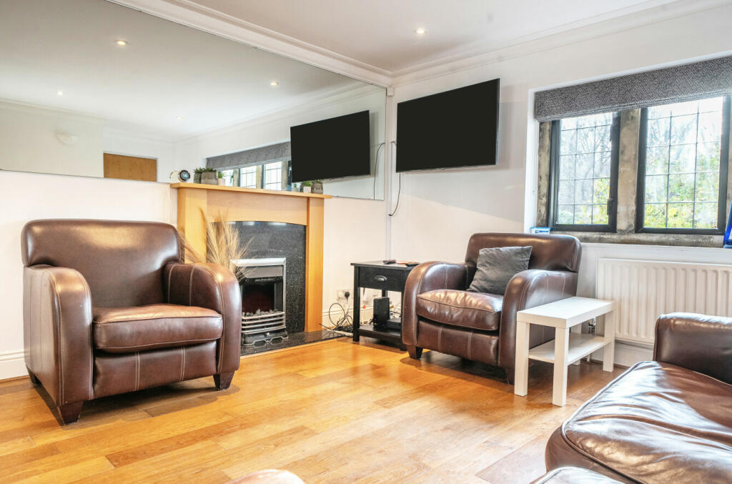 Lounge Area